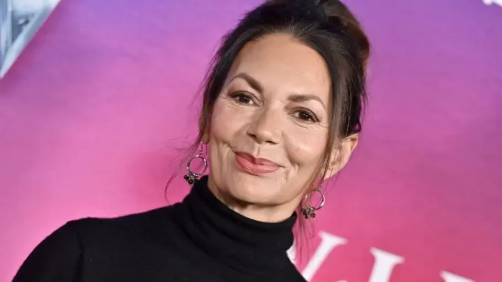 Joanne Whalley Biography: Age, Net Worth, Husband, Children, Parents, Career, Movies, TV Series, Awards, Wikipedia, Pictures