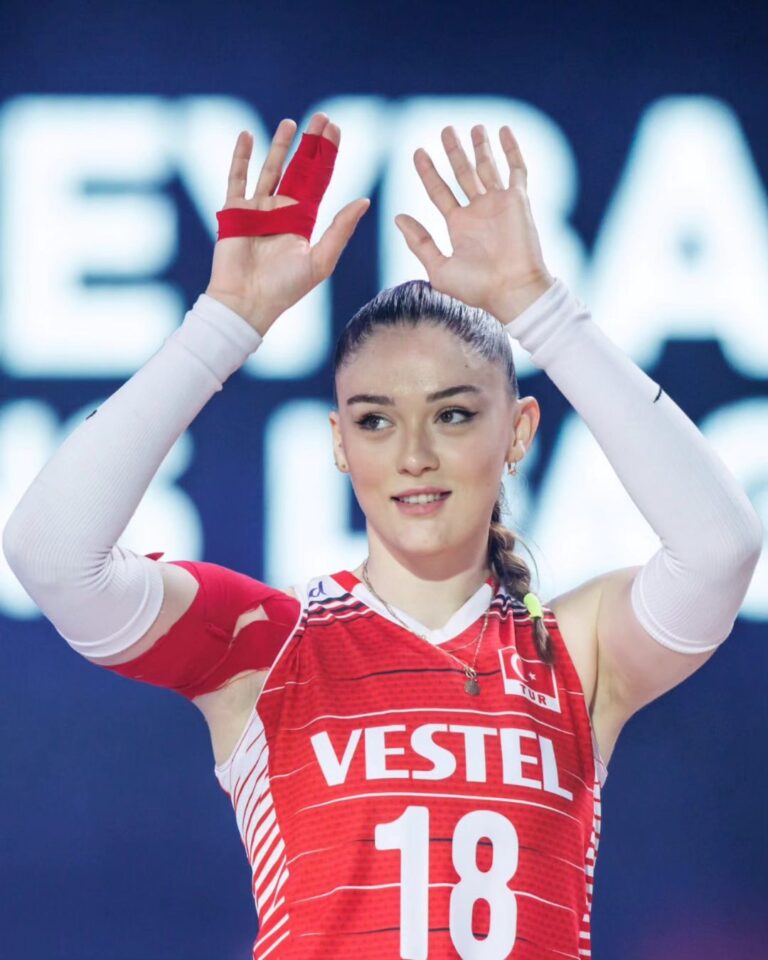 Zehra Gunes Biography Age, Net Worth, Instagram, Spouse, Height, Wiki, Parents, Siblings