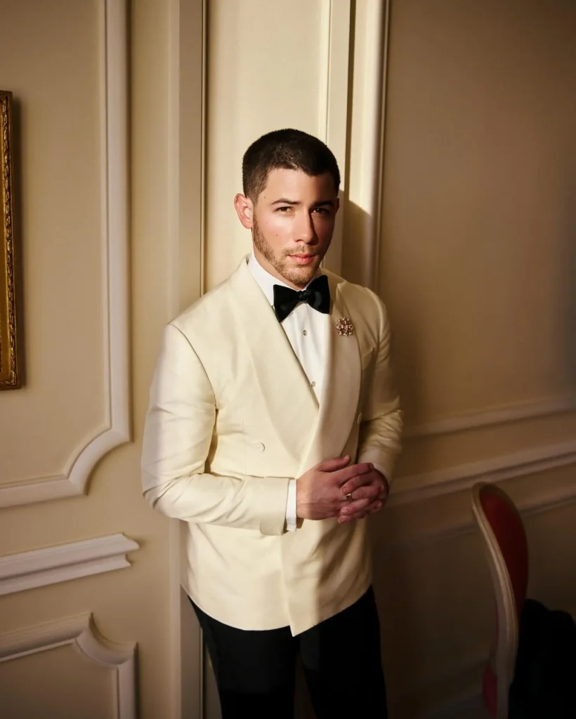 Nick Jonas Biography: Age, Net Worth, Instagram, Spouse, Height, Wiki, Parents, Siblings, Awards, Movies