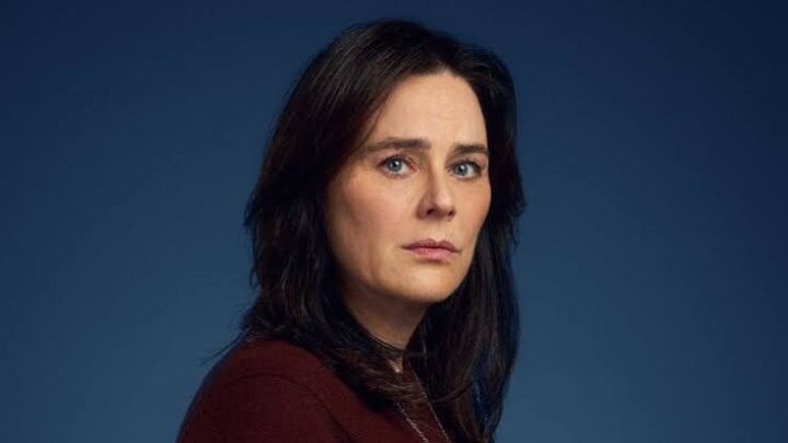 Jill Halfpenny Biography: Age, Net Worth, Instagram, Spouse, Height, Wiki, Parents, Siblings, Children, Awards, Movies