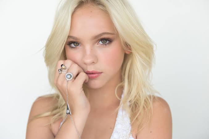 Jordyn Jones Biography: Age, Net Worth, Instagram, Spouse, Height, Wiki, Parents, Siblings, Awards, Movies