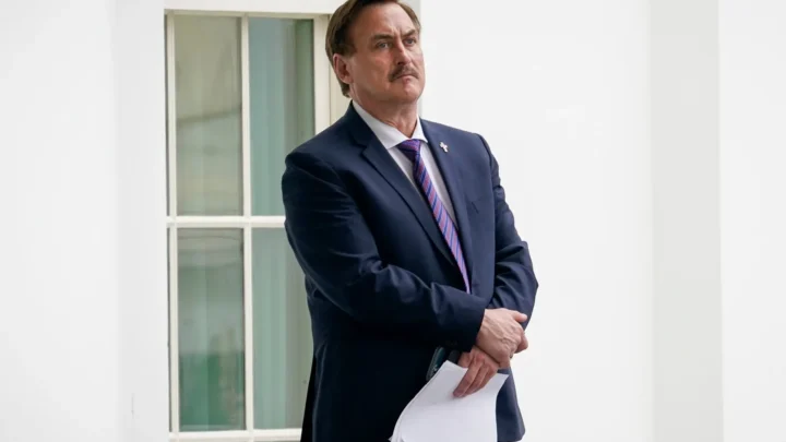 Mike Lindell Biography: Age, Wife, Children, Parents, Siblings, Wikipedia, Net Worth, Books, Controversy, Social Media