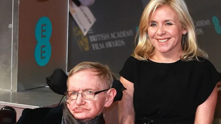 Lucky Hawking Biography: Husband, Children, Age, Height, Net Worth, Instagram, Wikipedia