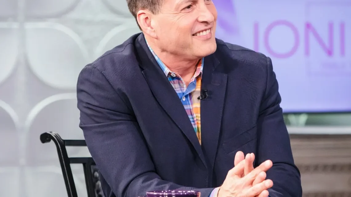 Douglas Weiss Biography: Age, Net Worth, Instagram, Spouse, Height, Wiki, Parents, Siblings, Awards, Books