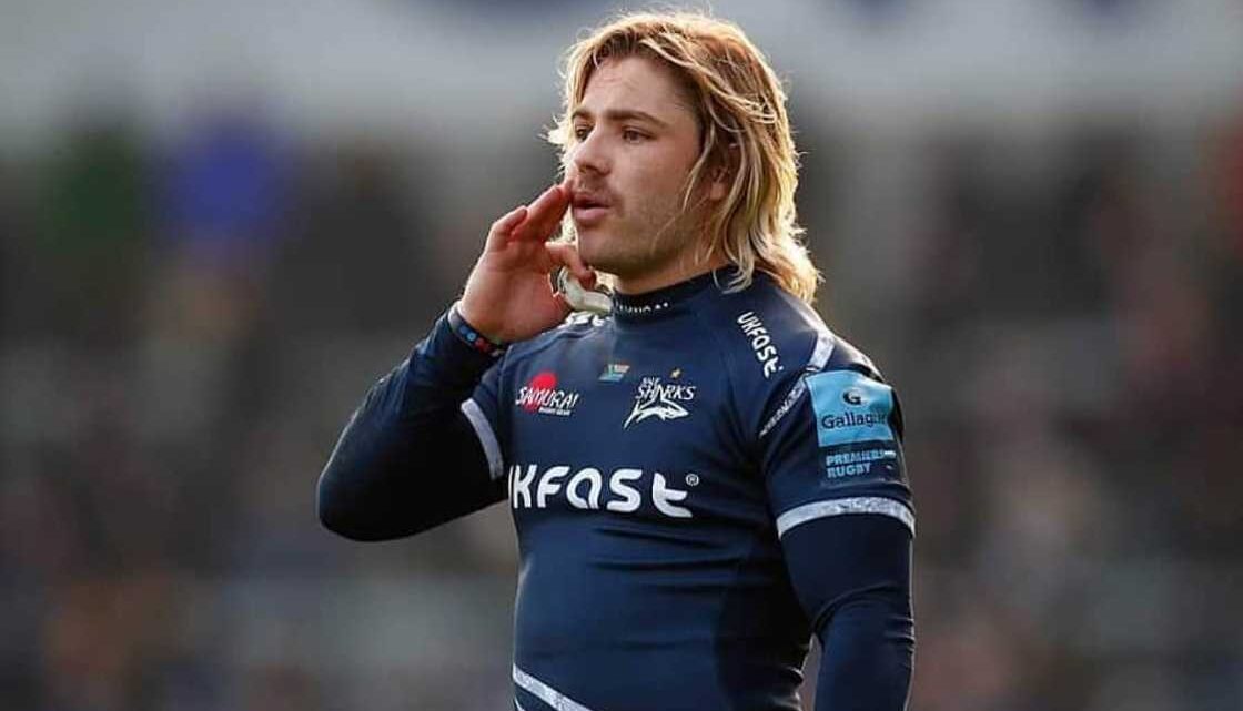 Faf de Klerk Biography: Age, Net Worth, Instagram, Spouse, Height, Wiki, Parents, Siblings, Child, Awards