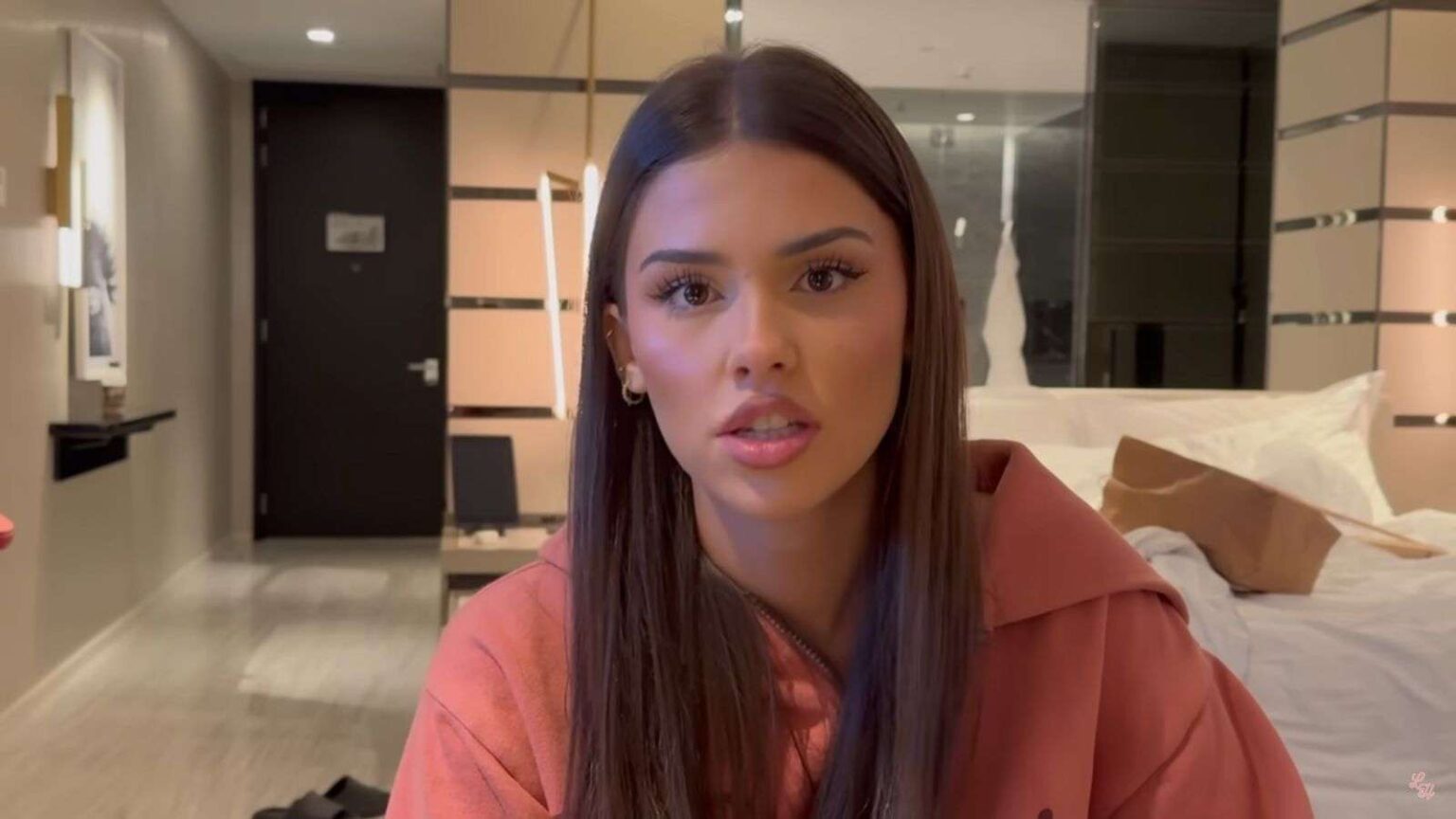 Leah Halton Biography: Age, Husband, Wikipedia, Net Worth, Social Media