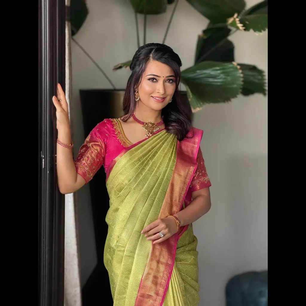Radhika Pandit Biography: Age, Net Worth, Instagram, Spouse, Height, Wiki, Parents, Siblings, Movies, Awards