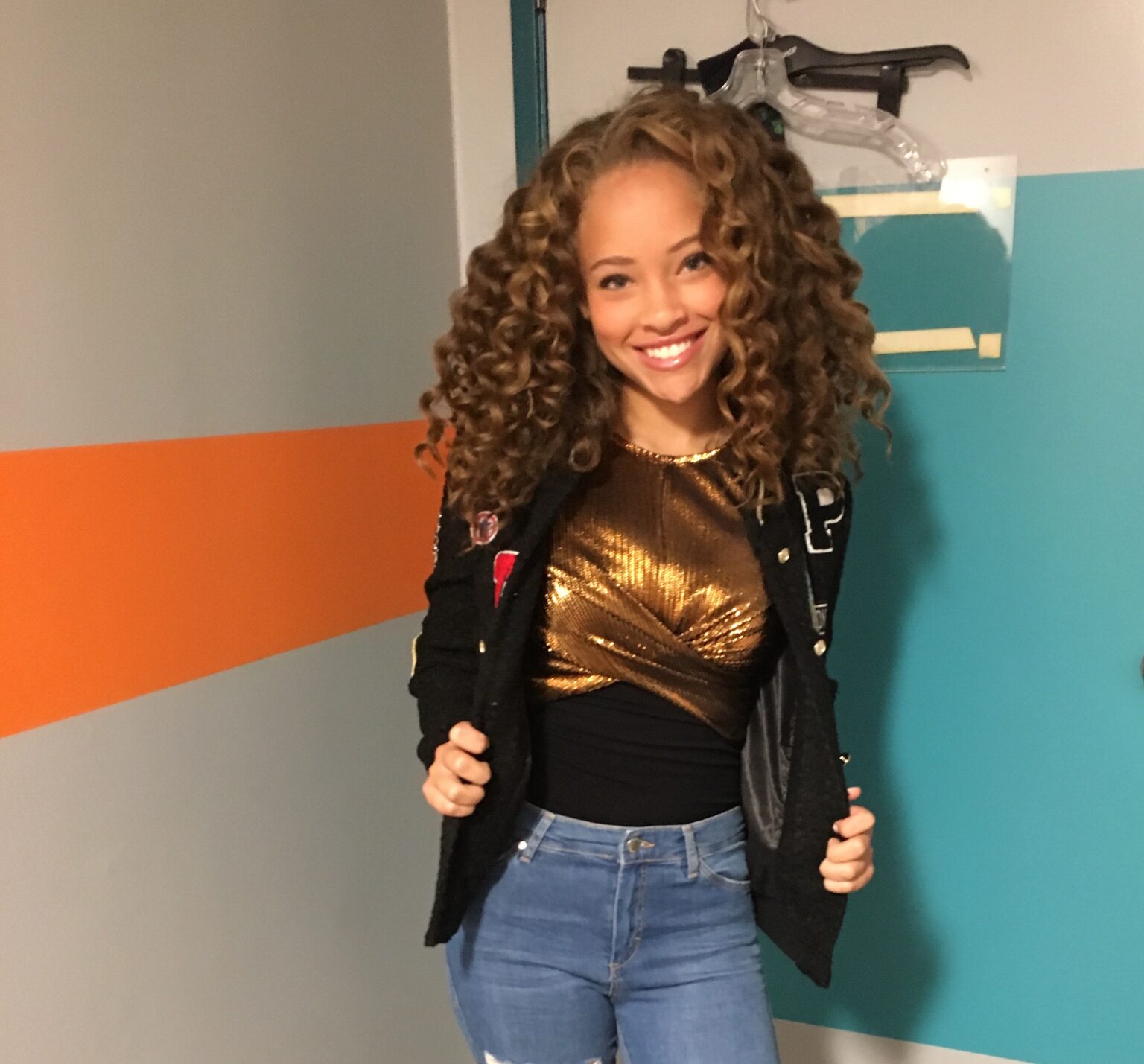 Shelby Simmons Biography: Age, Boyfriend, Wikipedia, Net Worth, Movies