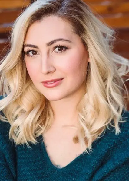 Taylor Dooley Biography: Age, Husband, Children, Parents, Brother, Wikipedia, Net Worth, Movies, Awards