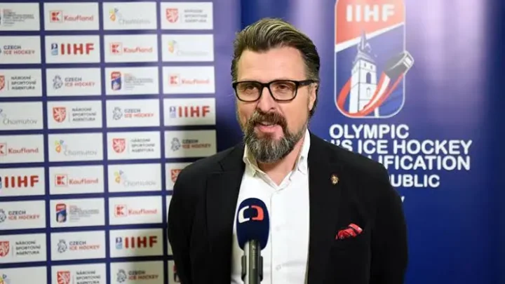 Hayley Wickenheiser’s husband, Tomas Pacina Biography: Height, Age, Net Worth, Parents, Children, Nationality