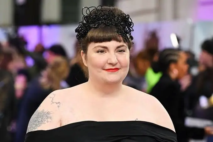 Lena Dunham Biography: Age, Net Worth, Instagram, Spouse, Height, Wiki, Parents, Siblings, Movies, Awards, Books
