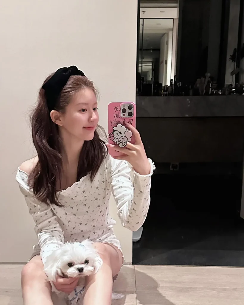 Zhao Lusi Biography: Age, Net Worth, Instagram, Spouse, Height, Wiki, Parents, Siblings, Movies