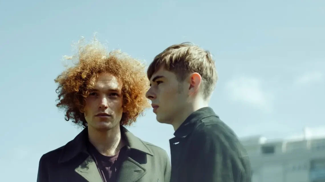 Seafret Biography: Height, Net Worth, Age, Real Name, Instagram, Songs, Wiki, Members