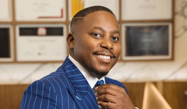 Theo Baloyi Biography: Age, Net Worth, Instagram, Spouse, Height, Wiki, Parents, Siblings, Awards