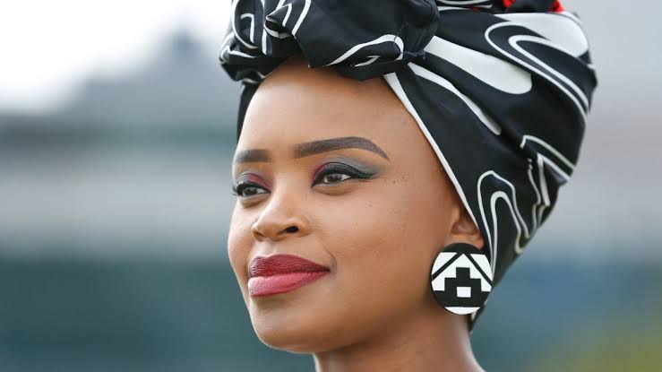 Nelson Mandela’s grand daughter Zoleka Mandela Bio: Age, Net Worth, Spouse, Height, Wiki, Parents, Siblings, Children, Death, Books