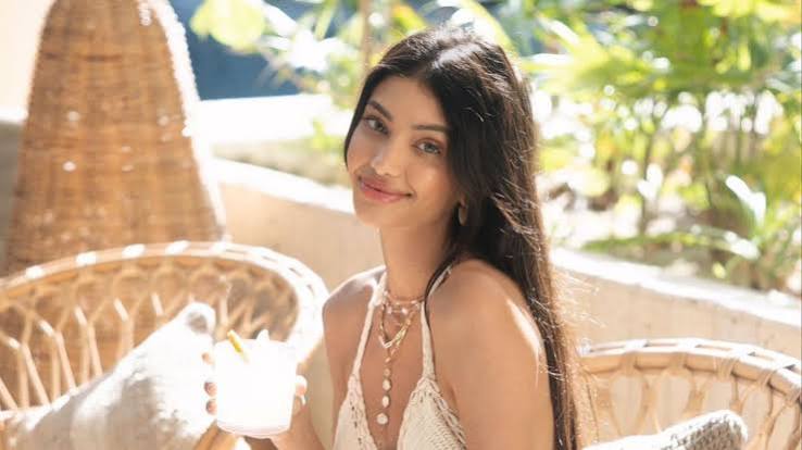 Alanna Panday Biography: Age, Net Worth, Instagram, Spouse, Height, Wiki, Parents, Siblings, Child