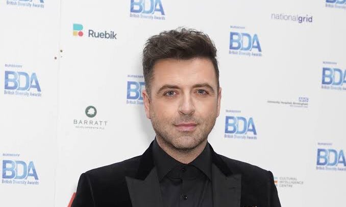 Mark Feehily Biography: Age, Net Worth, Instagram, Spouse, Height, Wiki, Parents, Siblings, Career, Ethnicity, Kids