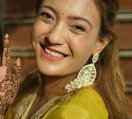 Aashika Bhatia’s mother Meenu Bhatia Biography: Age, Net Worth, Instagram, Spouse, Height, Wiki, Parents, Siblings, Children
