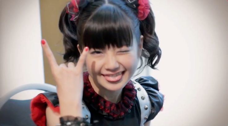 Yui Mizuno Biography: Age, Net Worth, Instagram, Spouse, Height, Wiki, Parents, Siblings, Songs