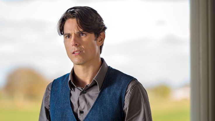 Sean Faris Biography: Age, Net Worth, Instagram, Spouse, Height, Wiki, Parents, Children, Career, Movies, TV Series, Awards