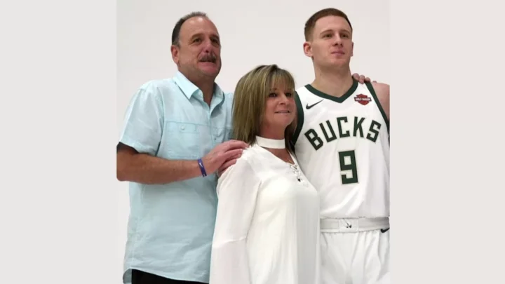 Donte DiVincenzo’s father, John F. DiVincenzo Biography: Age, Net Worth, Wikipedia, Wife, Kids, Height