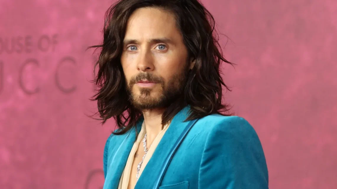 Jared Leto Biography: Age, Net Worth, Instagram, Spouse, Height, Wiki, Parents, Siblings, Children, Awards, Movies, Career
