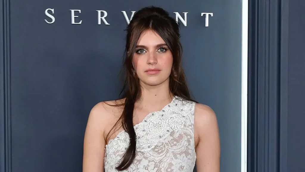 Nell Tiger Free Biography: Age, Boyfriend, Wikipedia, Net Worth, Movies, Awards, Social Media