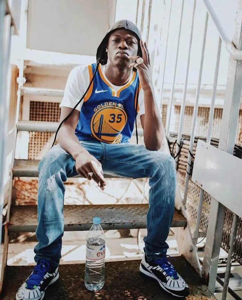 J Hus Biography: Age, Net Worth, Instagram, Spouse, Height, Wiki, Parents, Siblings, Children, Songs, Awards