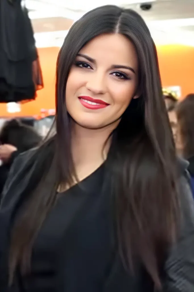 Maite Perroni Biography: Age, Net Worth, Instagram, Spouse, Height, Wiki, Parents, Siblings, Children, Songs, Movies, Awards