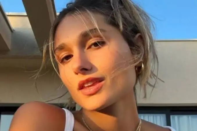 Sasha Meneghel Biography: Age, Spouse, Net Worth, Parents, Height, Wiki, Instagram