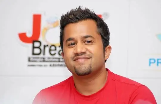 Omi Vaidya Biography: Age, Net Worth, Instagram, Spouse, Height, Wiki, Parents, Children, Movies, Career