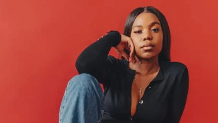 Elaine Biography: Songs, Age, Net Worth, Photos, Siblings, Wikipedia, Boyfriend