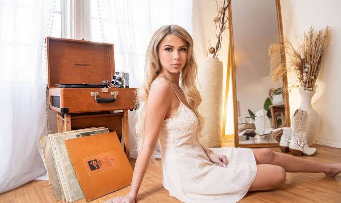 Hawk Tuah Girl Biography: Age, Net Worth, Instagram, Spouse, Height, Wiki, Parents, Siblings, Real Name