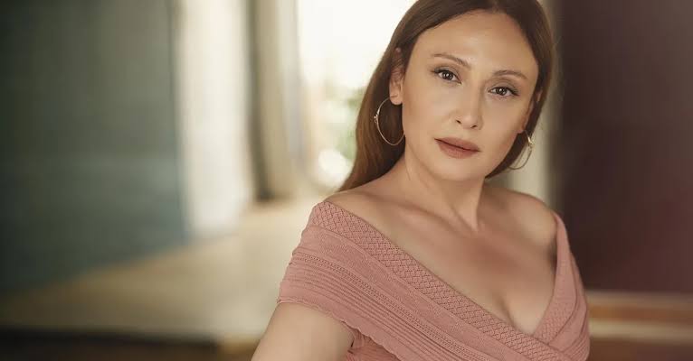 Gulcin Santircioglu Biography: Age, Net Worth, Instagram, Spouse, Height, Wiki, Parents, Siblings, Children, Movies