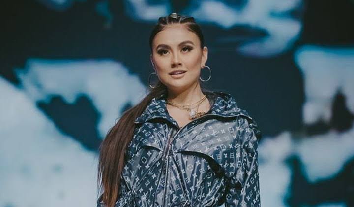 Agnez Mo Biography: Age, Net Worth, Instagram, Spouse, Height, Wiki, Parents, Siblings, Children, Awards