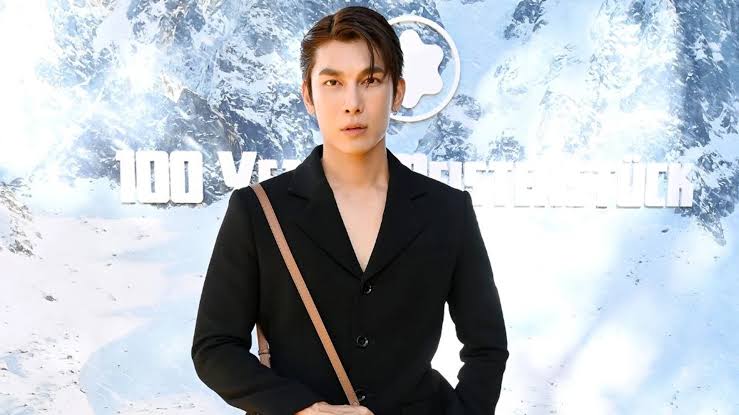 Mew Suppasit Biography: Age, Net Worth, Instagram, Spouse, Height, Wiki, Parents, Siblings, Children, Awards, Movies