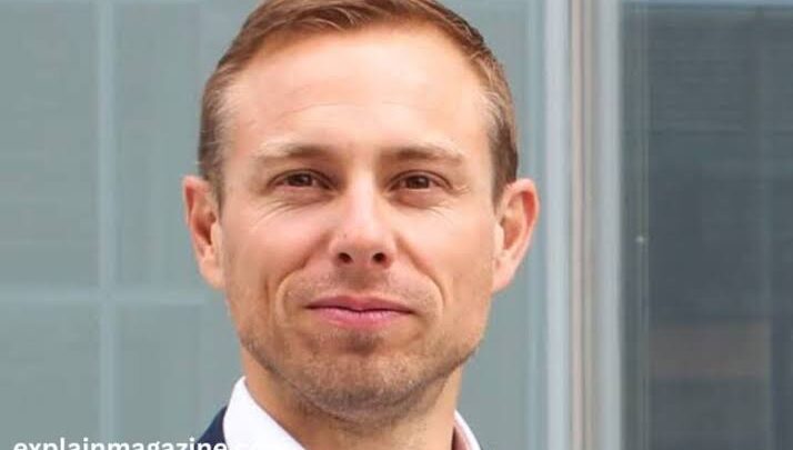 Charlie Hunnam’s father William Hunnam Biography: Age, Net Worth, Instagram, Spouse, Height, Wiki, Parents, Siblings, Children