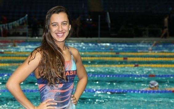 Laryssa Oliveira Biography: Age, Net Worth, Instagram, Spouse, Height, Wiki, Parents, Occupation, Neymar Jr