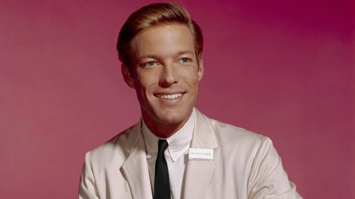 Richard Chamberlain Biography: Height, Age, Wife, Children, Books, Family, Movies & Tv Shows
