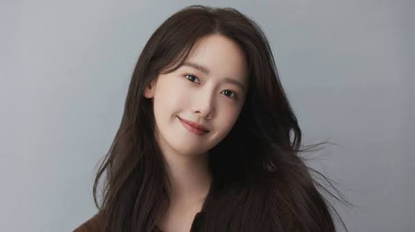 Im Yoon-ah Biography: Age, Net Worth, Instagram, Spouse, Height, Wiki, Parents, Siblings, Occupation, Movies, Songs, Awards