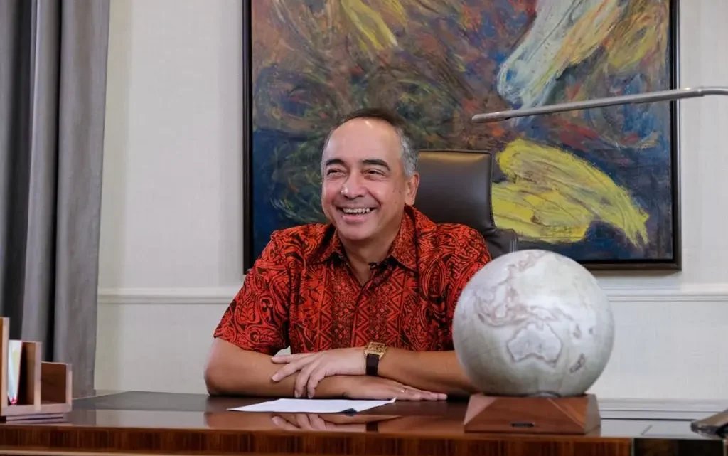 Nazir Razak Biography: Age, Net Worth, Instagram, Wife, Height, Wiki, Parents, Brother, Awards Nazir Razak Biography: Age, Net Worth, Instagram, Wife, Height, Wiki, Parents, Brother, Awards