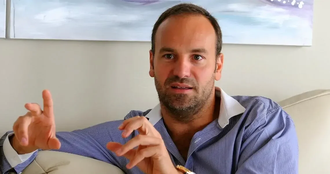 Mark Shuttleworth Biography: Age, Net Worth, Instagram, Spouse, Height, Wiki, Parents, Siblings, Children, Awards Mark Shuttleworth Biography: Age, Net Worth, Instagram, Spouse, Height, Wiki, Parents, Siblings, Children, Awards