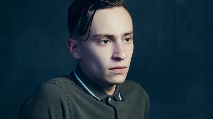 Keir Gilchrist Biography: Wiki, Age, Net Worth, Pictures, Instagram, Partner, Movie