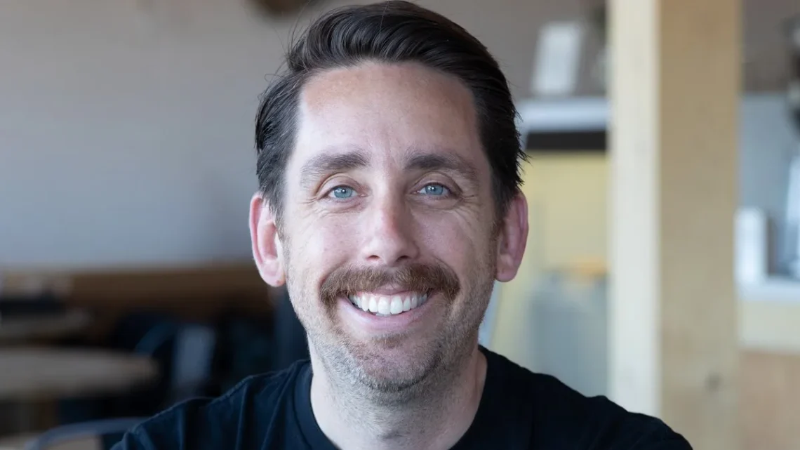 Brian Raymond Biography: Age, Net Worth, Songs, Wikipedia, Nationality, Height