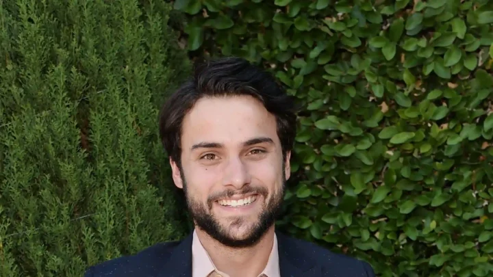Jack Falahee Biography: Age, Net Worth, Girlfriend, Wife, Movies, Wikipedia, Siblings