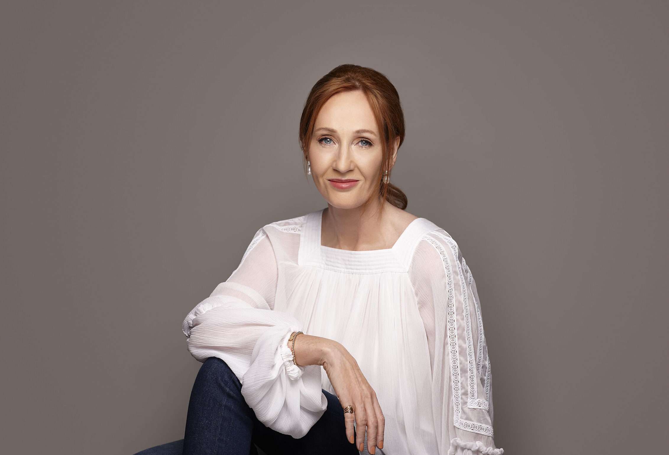 J. K. Rowling Biography Books, Age, Full Name, Wife, Movies, Net Worth