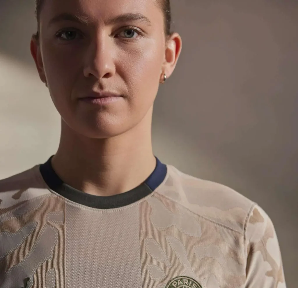 Clare Hunt Biography: Age, Net Worth, Instagram, Spouse, Height, Wiki, Parents, Siblings, Awards, Team