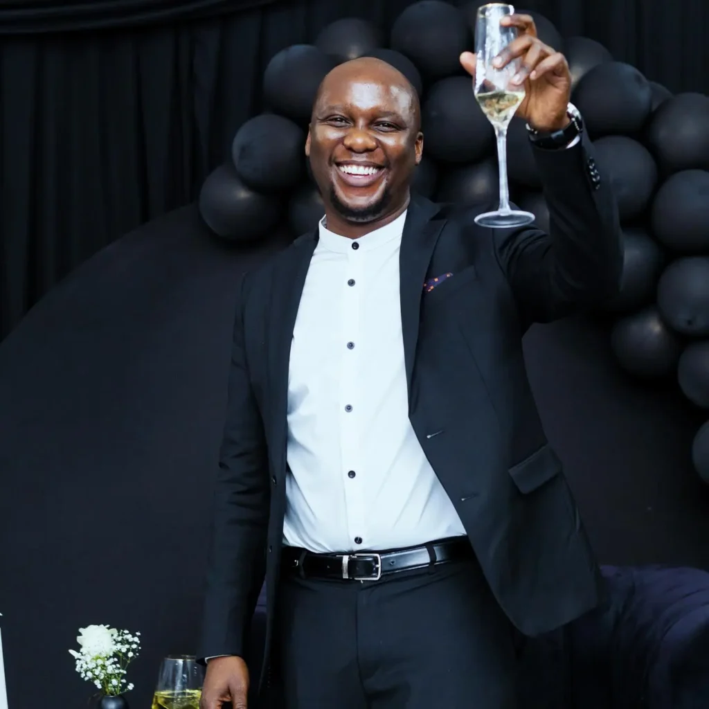 Mo Flava Biography: Age, Net Worth, Instagram, Spouse, Height, Wiki, Parents, Siblings, Children