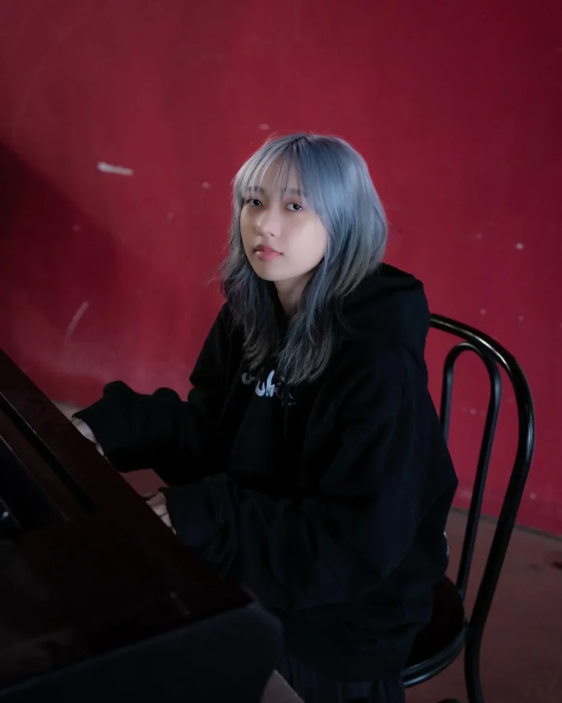 Hannah Bahng Biography: Age, Net Worth, Instagram, Spouse, Height, Wiki, Parents, Siblings, Songs