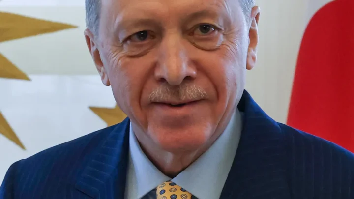 Recep Tayyip Erdoğan Biography: Age, Net Worth, Instagram, Spouse, Height, Wiki, Parents, Siblings, Children, Awards